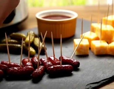Appetizer Recipes – How to Make Slow Cooker Cocktail Smokies