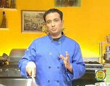 Basic Fruit Custard  – By VahChef @ VahRehVah.com
