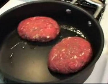 Chopped Steak Recipe : Tips on Searing a Chopped Steak Recipe