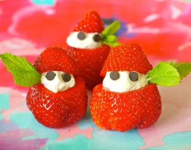 Healthy Snack Recipe for Children: How to Make Strawberries & Cream with Kids – Weelicious