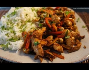 Chicken & Cashew Nut Stir Fry recipe Asian easy to cook food soy sauce