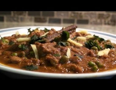 CHICKEN KHEEMA MATAR ( GROUND CHICKEN PEAS CURRY )