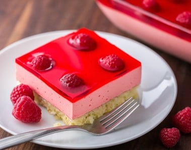 Dessert: Raspberry Jello Cake Recipe – Natashas Kitchen