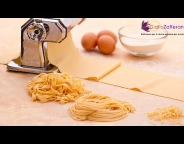 Fresh egg pasta ( pasta all’uovo ) Italian recipe