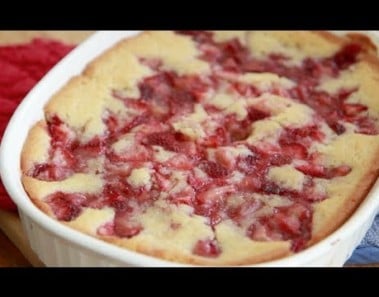 Fresh Strawberry Cobbler Recipe ~ Quick & Easy Dessert