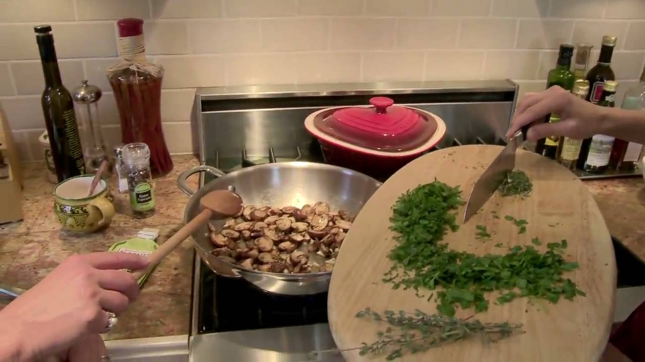 Herb Mushroom Crostini Recipe Appetizer - Recipe Flow