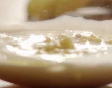 How to Make Banana Pancakes