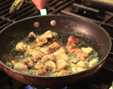 How to Make Chicken Alfredo With Cream of Chicken : Fettuccine Recipes