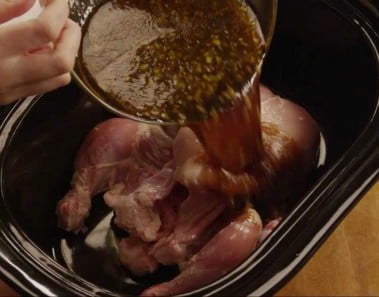 How to Make Delicious Whole Slow Cooker Chicken