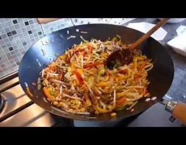 How to Make Stir Fry Noodles – Quick and Easy Recipe!