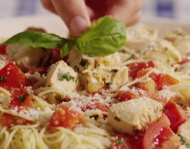 Pasta Recipes – How to Make Basil Chicken Pasta