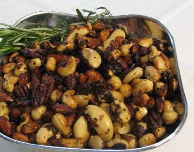 Spiced Nuts – Lynn’s Recipes
