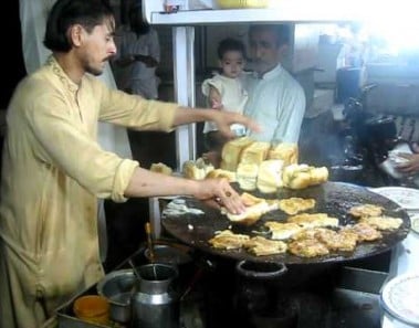 The Cheapest and Tastiest Burger in the World!