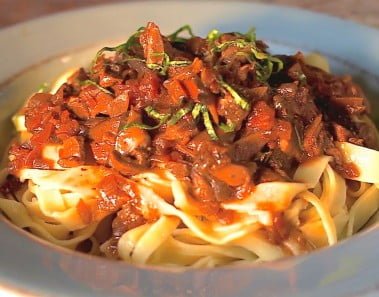 Vegan Recipe: Homemade Pasta with Wild Mushroom Tomato Sauce