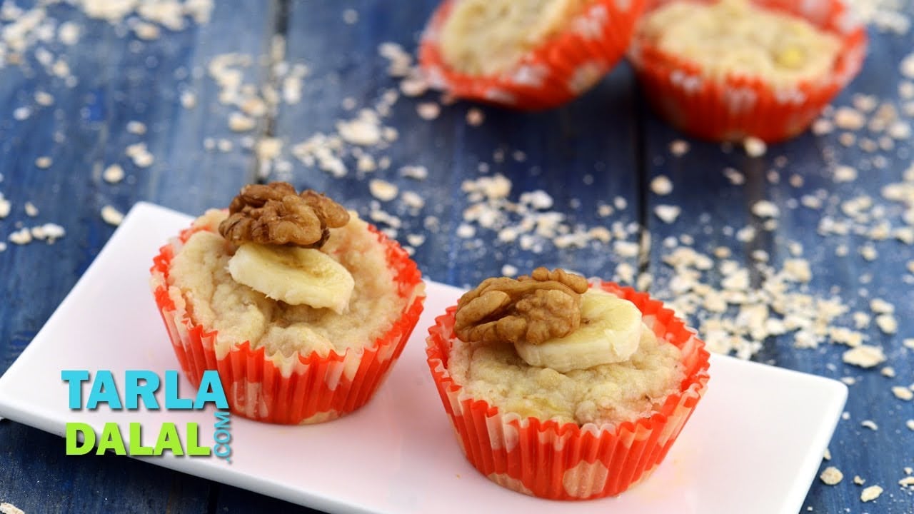 Banana Walnut Muffins (Healthy Snacks for Kids) by Tarla Dalal Recipe