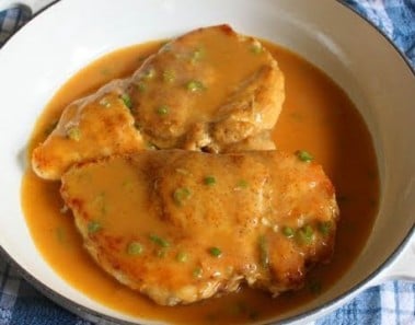 Chicken with Chipotle & Green Onion Gravy – Chicken Breast with Pan Gravy Recipe