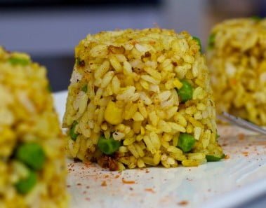 Curry Fried Rice – Quick and Easy Vegan Recipe!