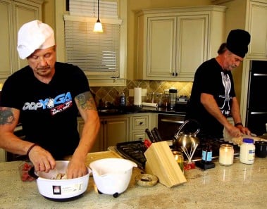 Eat This! – Chicken Salad – DDPtv