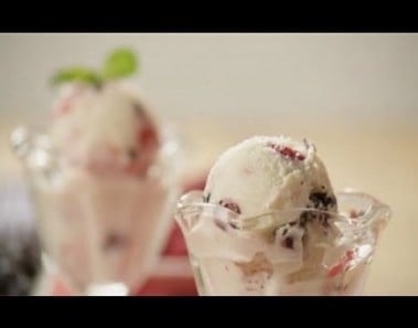 Frozen Greek Yogurt Healthy Dessert