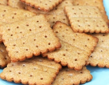 How to Make Homemade Graham Crackers!