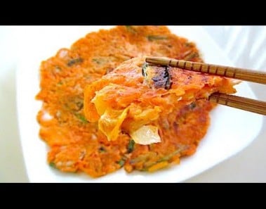How to Make Kimchi Jeon 김치전 [Korean Kimchi Pancake]