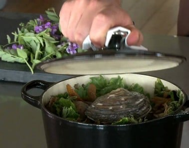René Redzepi makes the signature dish: Steamed Oyster