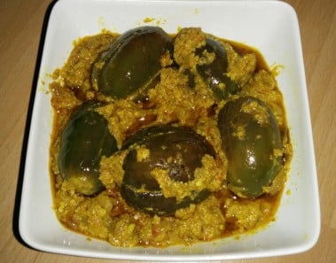 Stuffed Brinjal/eggplant, Maharashtrian Bharali Vangi- Indian style Stuffed Brinjal recipe