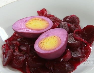 Super Quick Video Tips: How to Make Pickled Beet Eggs