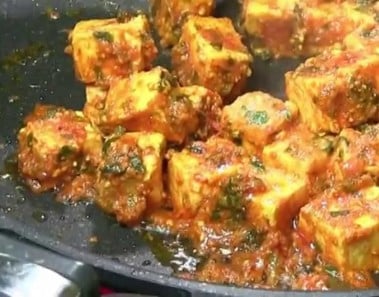 Tawa Paneer Masala Recipe Video | Indian Cheese Curry Recipe