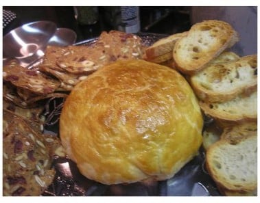 Baked Brie In Puff Pastry