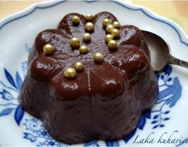 Bittersweet chocolate pudding