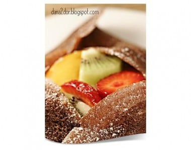 Clatite Maron Cu Crema De Vanilie Si Fructe