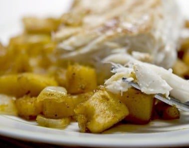 Delicata Squash With Apples and Chili Spices
