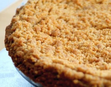 Ginger Persimmon Crumble Pie