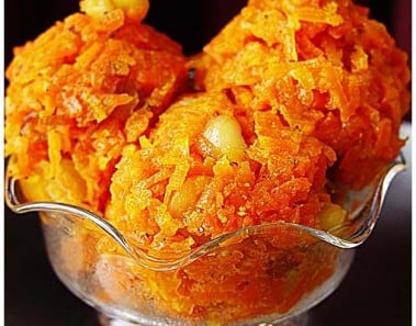 Indian Dessert Carrot Halwa / Pudding