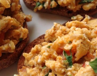 Indian-Style Eggs On Toast