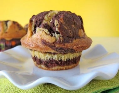 Jumbo Size Yogurt Marble Cupcakes