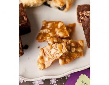 Macadamia-Nut Brittle