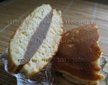 Mung Bean Dorayaki Sandwiched Pancakes