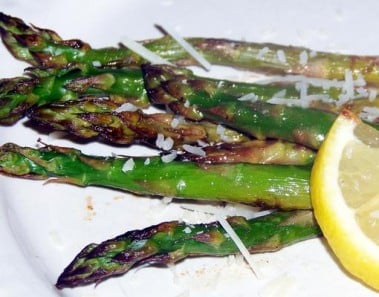 Sweet Honey and Garlic Glazed Roasted Asparagus