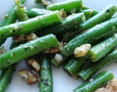 Tangy Nutty Green Beans