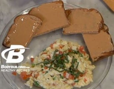 Healthy Recipes: Onion, Tomato, & Egg Breakfast Scramble