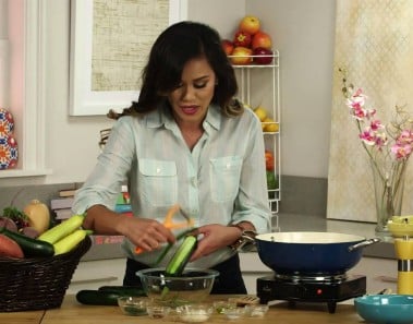 How to Make Zucchini Pasta: Zucchini Aglio et Olio Recipe | Get the Dish