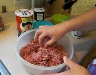 Paula Deen’s Basic Meatloaf with CookingAndCrafting