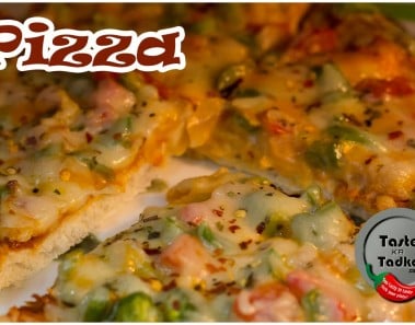 Veg Pizza Recipe in Microwave Oven [English Subtitles]