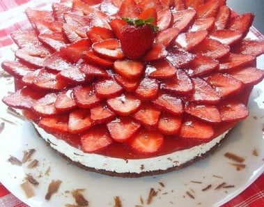 Chocolate – Strawberry Mascarpone Cake