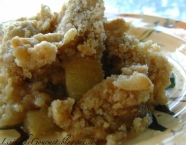 Easy & Delish! ~ Apple Crumble!
