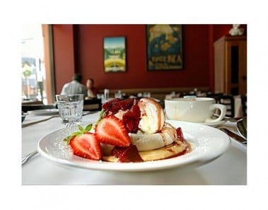 Strawberry and Goat Cheese Pavlova