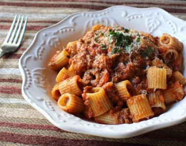 Bolognese Sauce – Marcella Hazan-Inspired Meat Sauce Recipe – Rigatoni Bolognese