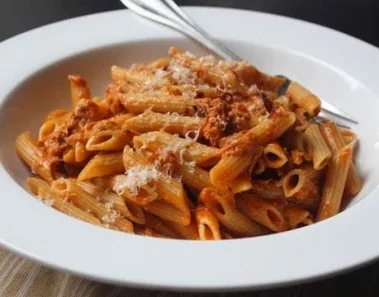 Creamy Tomato Tuna Pasta – Easy Tuna Penne Pasta Recipe